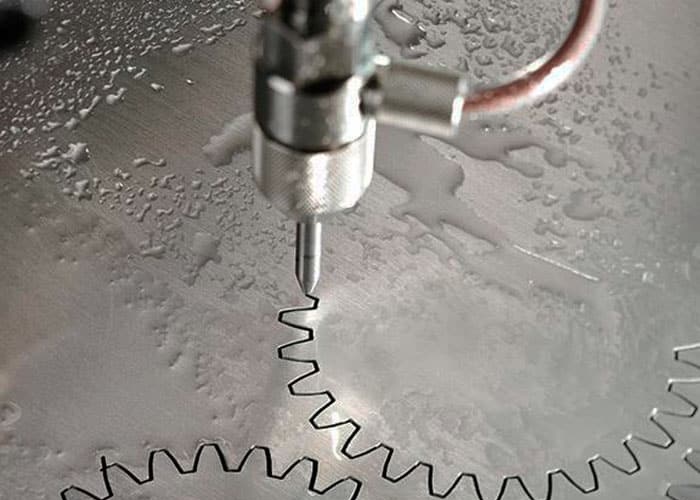 Corte por agua CNC de placa y material industrial