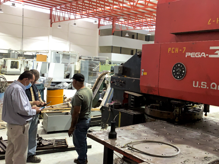 Máquina industrial para punzonado CNC de lámina metálica